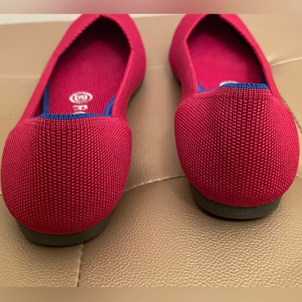 Rothy’s The point, chilli red color size 7